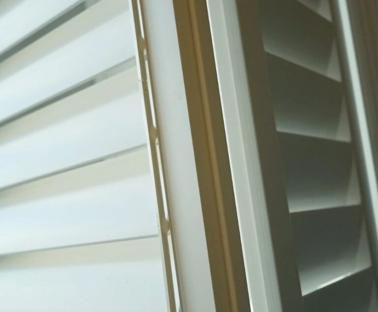 Close up Window Shutter 01 - DIY Shutters